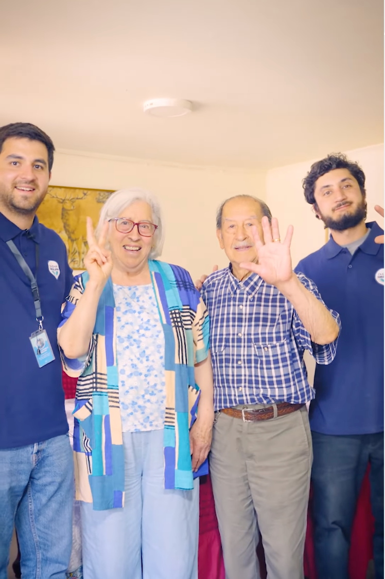 Una Sorpresa que Cambia Vidas: La Iniciativa de Ducha Segura® que Iluminó el Hogar de Edita